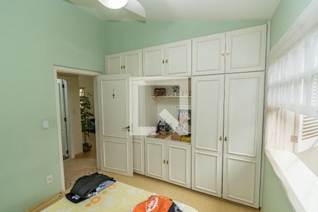 Casa de condomínio à venda com 202m², 3 quartos e 3 vagas Casa de condomínio à venda com 202m², 3 quartos e 3 vagasQuarto 1