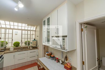 Casa de condomínio à venda com 202m², 3 quartos e 3 vagas Casa de condomínio à venda com 202m², 3 quartos e 3 vagasCozinha