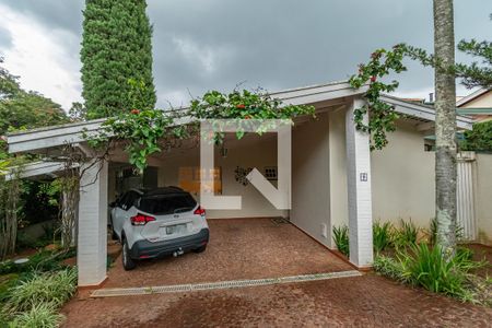 Casa de condomínio à venda com 202m², 3 quartos e 3 vagas Casa de condomínio à venda com 202m², 3 quartos e 3 vagasFachada