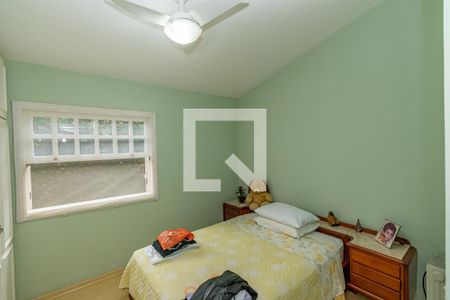 Casa de condomínio à venda com 202m², 3 quartos e 3 vagas Casa de condomínio à venda com 202m², 3 quartos e 3 vagasQuarto 1