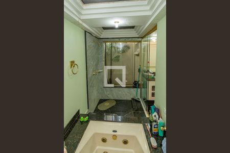 Casa de condomínio à venda com 202m², 3 quartos e 3 vagas Casa de condomínio à venda com 202m², 3 quartos e 3 vagasBanheiro da Suíte