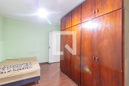 Quarto 1 de casa à venda com 3 quartos, 150m² em São Pedro, Osasco