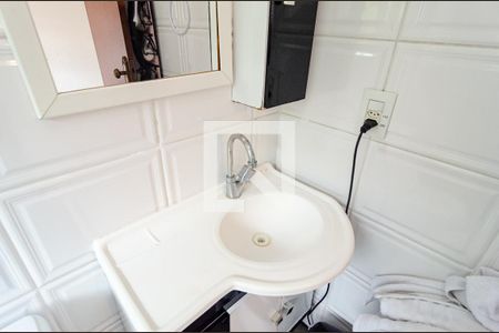 Casa para alugar com 302m², 4 quartos e 3 vagas Casa para alugar com 302m², 4 quartos e 3 vagasBanheiro da Suíte 1