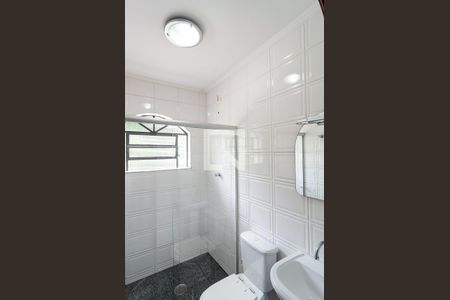 Casa para alugar com 302m², 4 quartos e 3 vagas Casa para alugar com 302m², 4 quartos e 3 vagasBanheiro Social