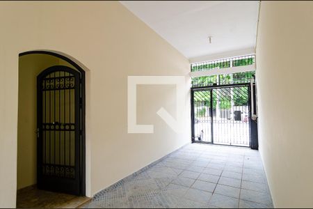 Casa para alugar com 302m², 4 quartos e 3 vagas Casa para alugar com 302m², 4 quartos e 3 vagasGaragem