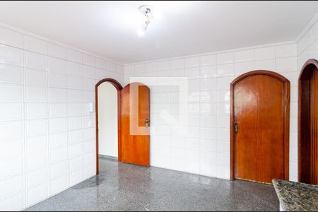 Casa para alugar com 302m², 4 quartos e 3 vagas Casa para alugar com 302m², 4 quartos e 3 vagasCozinha