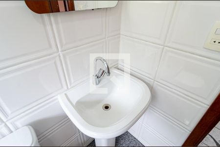 Casa para alugar com 302m², 4 quartos e 3 vagas Casa para alugar com 302m², 4 quartos e 3 vagasBanheiro Social