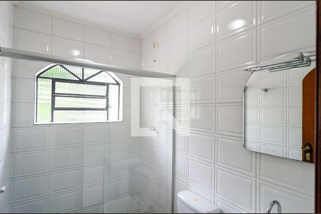 Casa para alugar com 302m², 4 quartos e 3 vagas Casa para alugar com 302m², 4 quartos e 3 vagasBanheiro Social