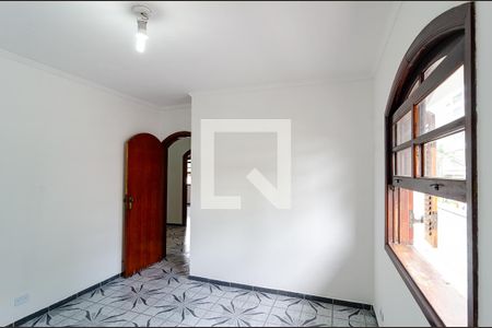 Casa para alugar com 302m², 4 quartos e 3 vagas Casa para alugar com 302m², 4 quartos e 3 vagasQuarto 4