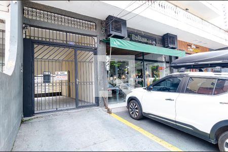 Casa para alugar com 302m², 4 quartos e 3 vagas Casa para alugar com 302m², 4 quartos e 3 vagasFachada