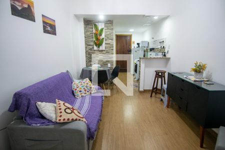 Sala de kitnet/studio para alugar com 1 quarto, 32m² em Copacabana, Rio de Janeiro