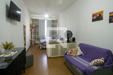 Sala de kitnet/studio para alugar com 1 quarto, 32m² em Copacabana, Rio de Janeiro