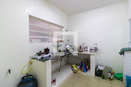 Casa à venda com 350m², 2 quartos e 1 vaga Casa à venda com 350m², 2 quartos e 1 vagaCozinha