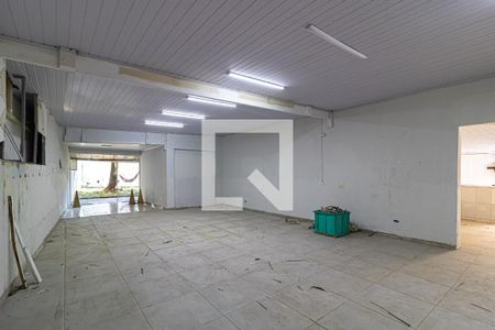 Casa à venda com 350m², 2 quartos e 1 vaga Casa à venda com 350m², 2 quartos e 1 vagaSalão