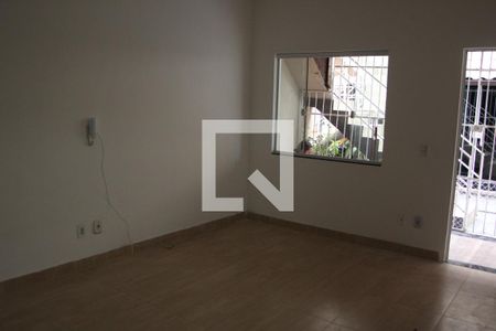 Sala de apartamento para alugar com 3 quartos, 80m² em Luz, Nova Iguaçu