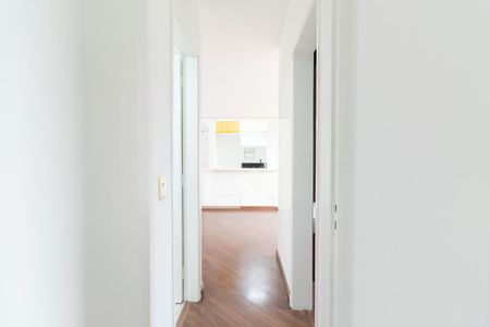 Corredor de apartamento para alugar com 2 quartos, 51m² em Jardim Vera Cruz, São Paulo