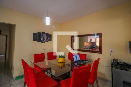 Sala de casa à venda com 4 quartos, 160m² em Jardim Caçula, Jundiaí