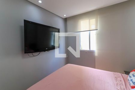 Quarto 1 de apartamento para alugar com 2 quartos, 45m² em Vila Suzana, São Paulo