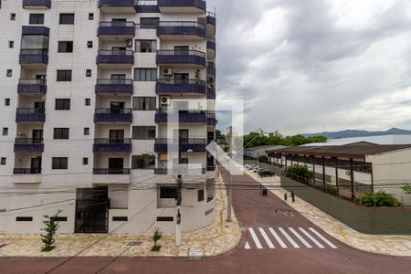 Vista da varanda de apartamento para alugar com 2 quartos, 69m² em Tupi, Praia Grande