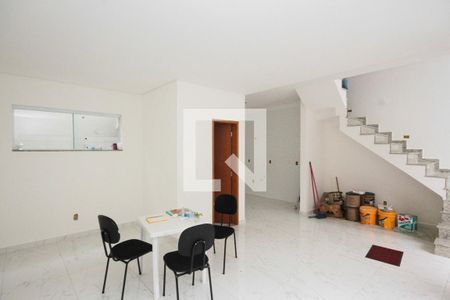 Sala de casa à venda com 3 quartos, 90m² em Jardim Independência, São Paulo