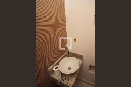 Lavabo de casa à venda com 3 quartos, 90m² em Jardim Independência, São Paulo