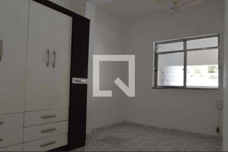 Quarto 1 de casa de condomínio para alugar com 2 quartos, 170m² em Pechincha, Rio de Janeiro