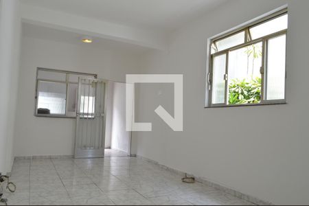 Sala de casa de condomínio para alugar com 2 quartos, 170m² em Pechincha, Rio de Janeiro