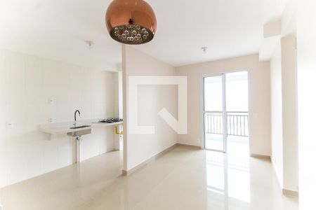 Sala de apartamento à venda com 2 quartos, 46m² em Vila Carmosina, São Paulo