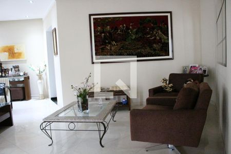 Sala de casa à venda com 3 quartos, 450m² em City América, São Paulo