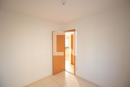 Quarto 2 de apartamento para alugar com 2 quartos, 55m² em Vila Lage, São Gonçalo