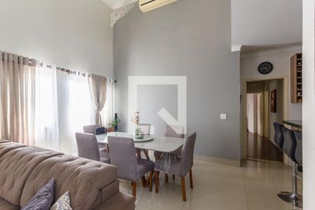 Sala de Jantar de casa de condomínio para alugar com 3 quartos, 190m² em Santa Cruz, Valinhos