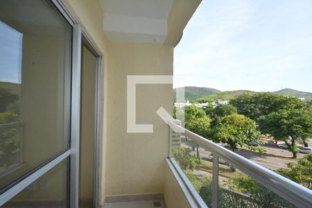 Varanda da sala de apartamento para alugar com 2 quartos, 60m² em Jardim Sulacap, Rio de Janeiro