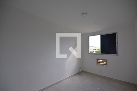 Quarto 1 suite de apartamento para alugar com 2 quartos, 60m² em Jardim Sulacap, Rio de Janeiro