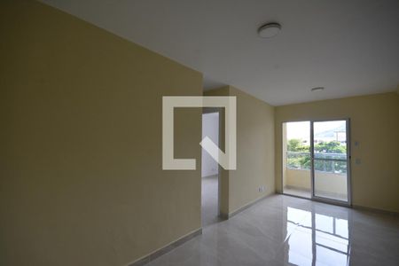 Sala de apartamento para alugar com 2 quartos, 60m² em Jardim Sulacap, Rio de Janeiro