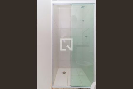 Banheiro de apartamento para alugar com 1 quarto, 26m² em Jardim Monte Azul, São Paulo