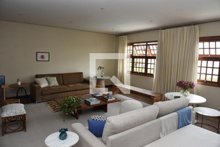 Sala de casa à venda com 3 quartos, 400m² em Vila Anhanguera, São Paulo