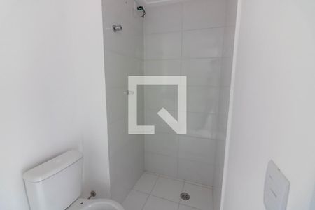 Banheiro de apartamento à venda com 1 quarto, 24m² em Jardim Monte Azul, São Paulo