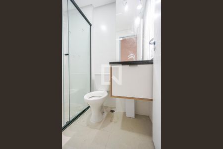 Banheiro social de apartamento para alugar com 1 quarto, 39m² em Vila Zilda, São Paulo