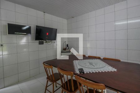 Casa à venda com 5400m², 4 quartos e 5 vagas Casa à venda com 5400m², 4 quartos e 5 vagasCozinha