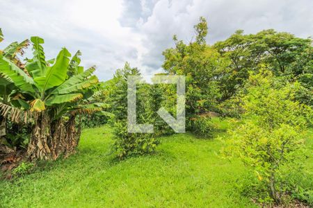 Casa à venda com 5400m², 4 quartos e 5 vagas Casa à venda com 5400m², 4 quartos e 5 vagasQuintal