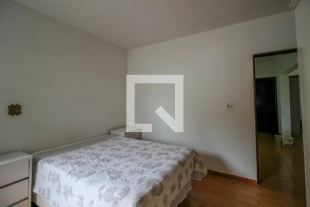 Casa à venda com 5400m², 4 quartos e 5 vagas Casa à venda com 5400m², 4 quartos e 5 vagasQuarto 3