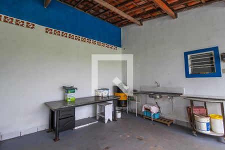 Casa à venda com 5400m², 4 quartos e 5 vagas Casa à venda com 5400m², 4 quartos e 5 vagasGaragem