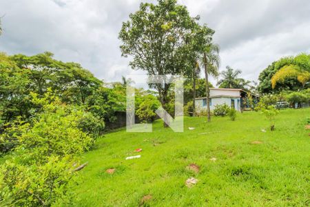 Casa à venda com 5400m², 4 quartos e 5 vagas Casa à venda com 5400m², 4 quartos e 5 vagasQuintal