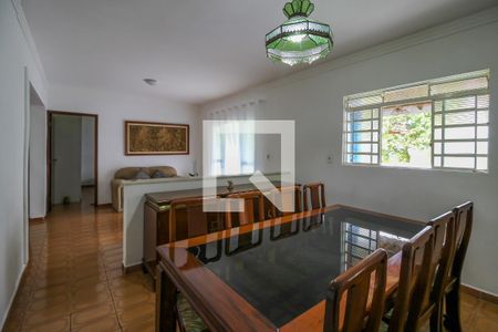 Sala de casa à venda com 4 quartos, 5400m² em Ivoturucaia, Jundiaí