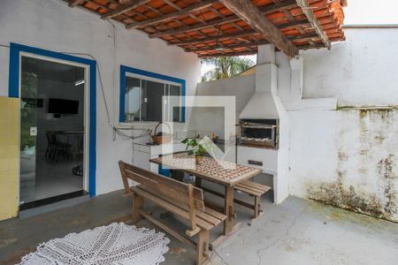 Casa à venda com 5400m², 4 quartos e 5 vagas Casa à venda com 5400m², 4 quartos e 5 vagasÁrea da Churrasqueira