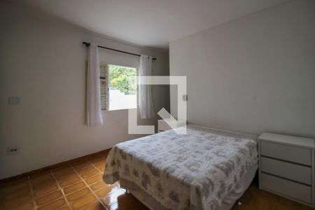 Casa à venda com 5400m², 4 quartos e 5 vagas Casa à venda com 5400m², 4 quartos e 5 vagasQuarto 3