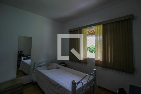 Casa à venda com 5400m², 4 quartos e 5 vagas Casa à venda com 5400m², 4 quartos e 5 vagasQuarto 2