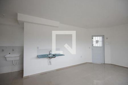 Cozinha de apartamento para alugar com 1 quarto, 43m² em Parque Pinheiros, Taboão da Serra