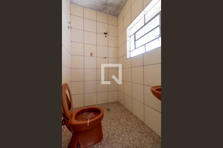 Banheiro de casa para alugar com 1 quarto, 70m² em Jardim Coimbra, São Paulo