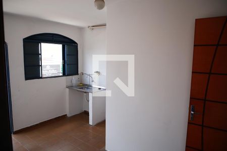 Sala/Cozinha de apartamento para alugar com 1 quarto, 40m² em Setor Campinas, Goiânia